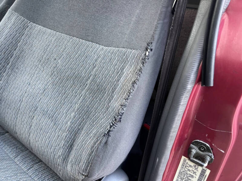 1998 Nissan Frontier XE