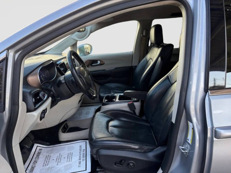 2018 Chrysler Pacifica Touring L Plus