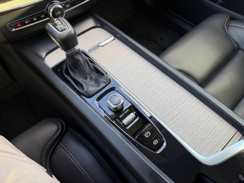 2021 Volvo XC60 T5 Inscription