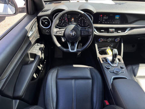 2022 Alfa Romeo Stelvio Ti