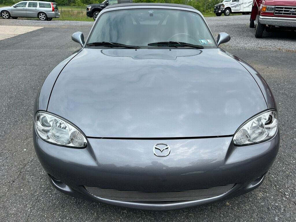 2002 Mazda MX-5 Miata 10