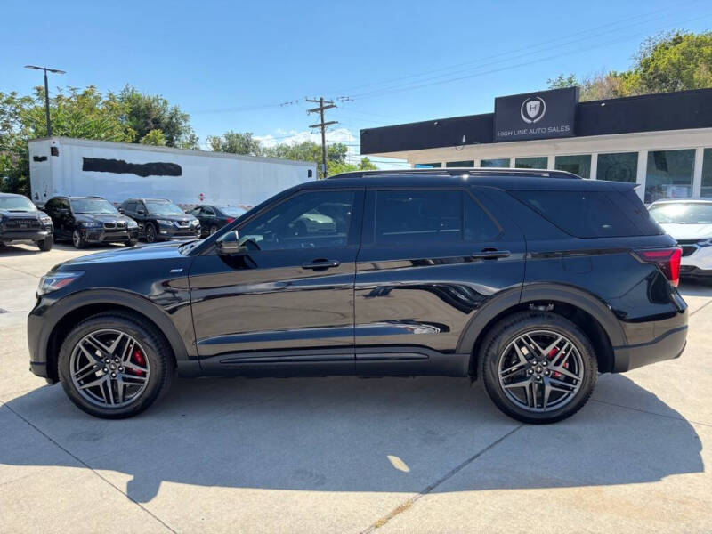 2025 Ford Explorer ST-Line