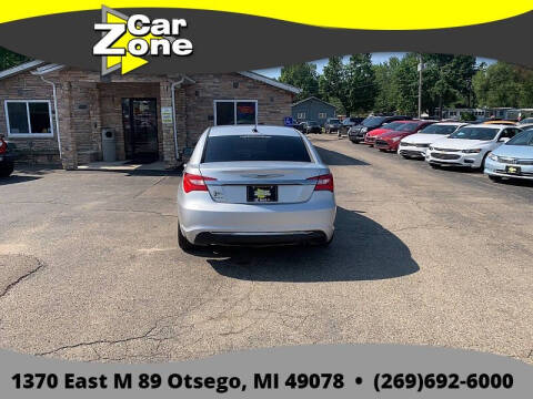 2012 Chrysler 200 LX