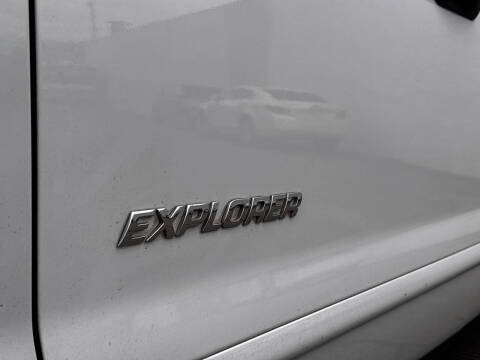 2004 Ford Explorer XLT