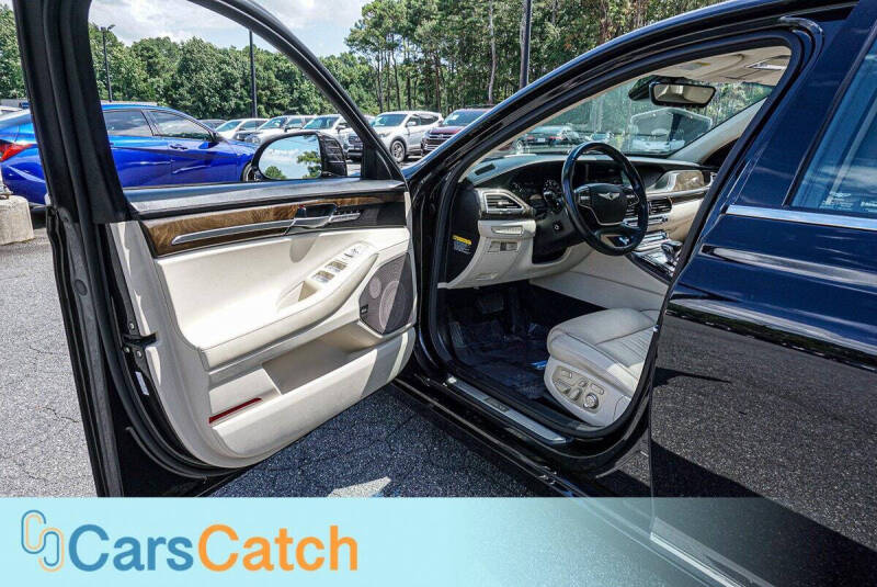 2019 Genesis G90