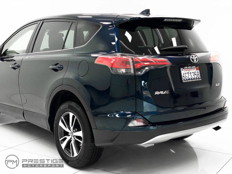 2017 Toyota RAV4 XLE
