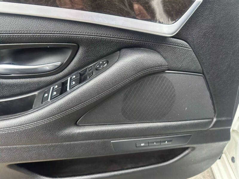 2016 BMW 5 Series 528i xDrive