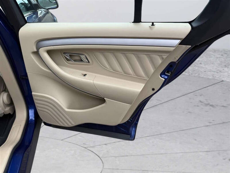 2013 Ford Taurus SEL
