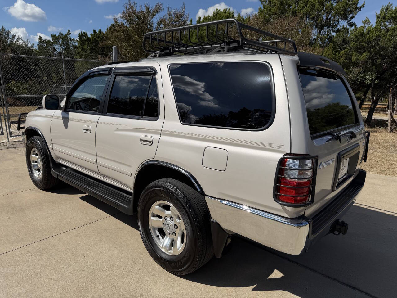 Used Car 2000 Toyota 4runner  Sr5 4dr Suv For Sale Under $10,000 In Austin, Texas