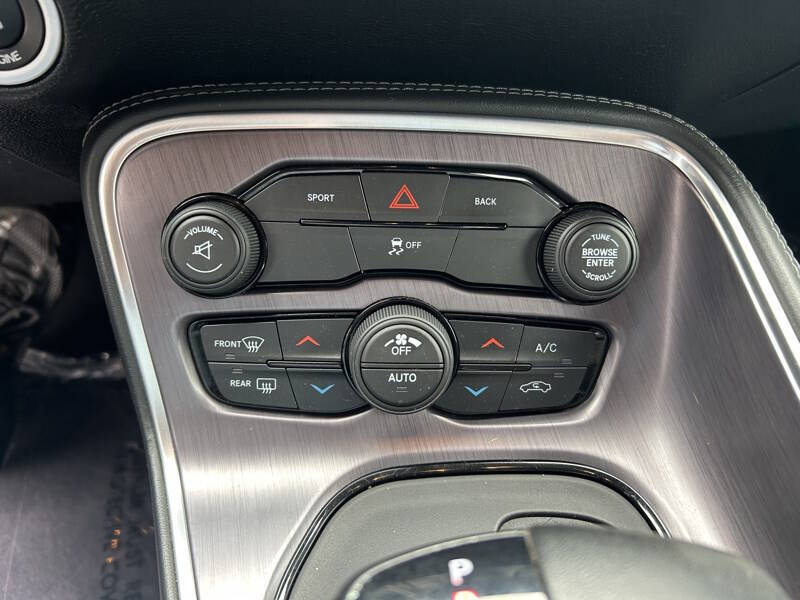 2016 Dodge Challenger SXT