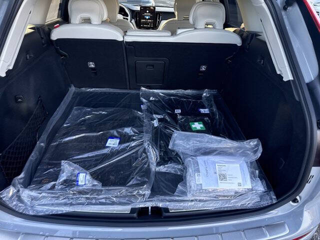 2026 Volvo XC60 T8 Ultra