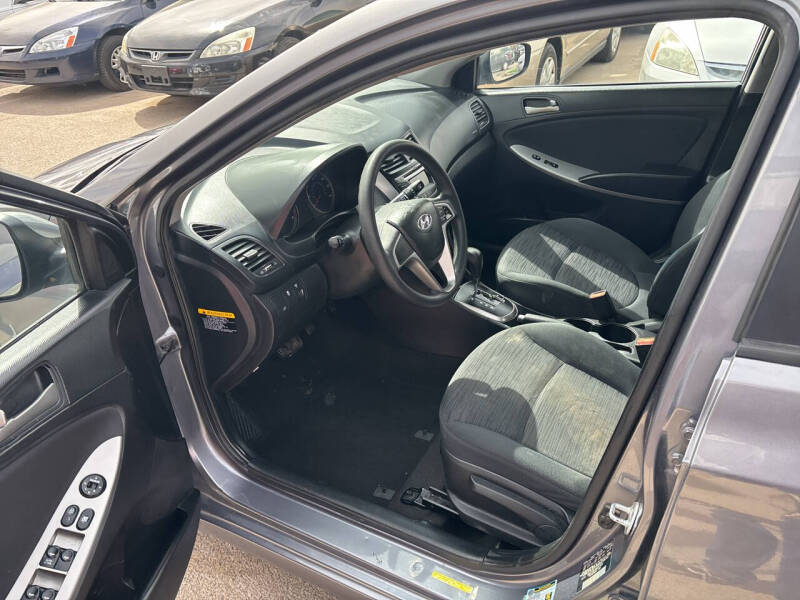 2016 Hyundai Accent SE