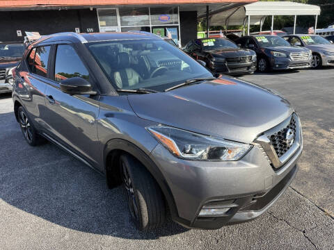 2019 Nissan Kicks SR