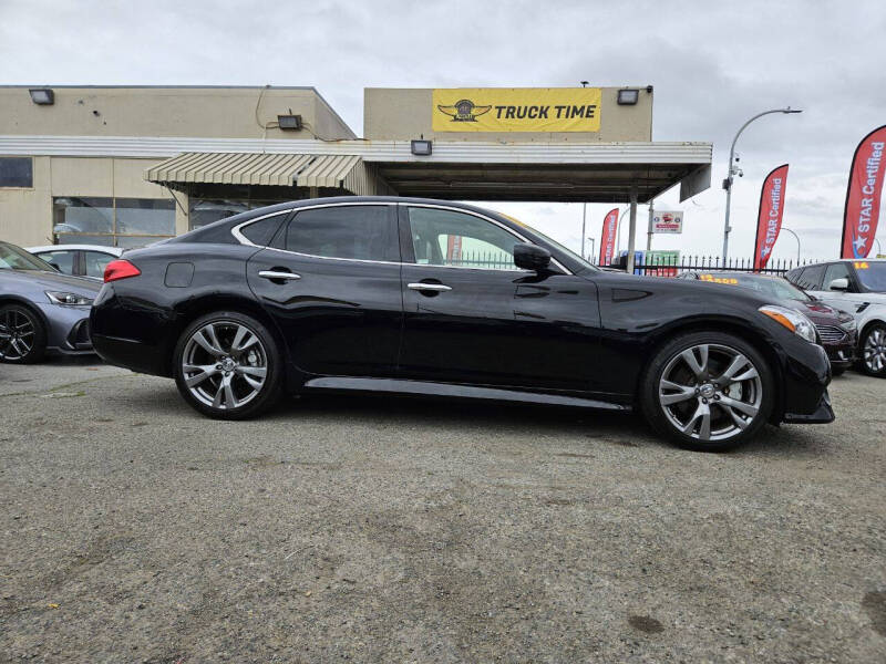 2012 Infiniti M37