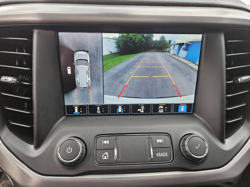 2021 GMC Acadia AT4