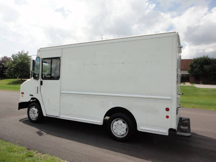 2006 Freightliner MT45 Chassis