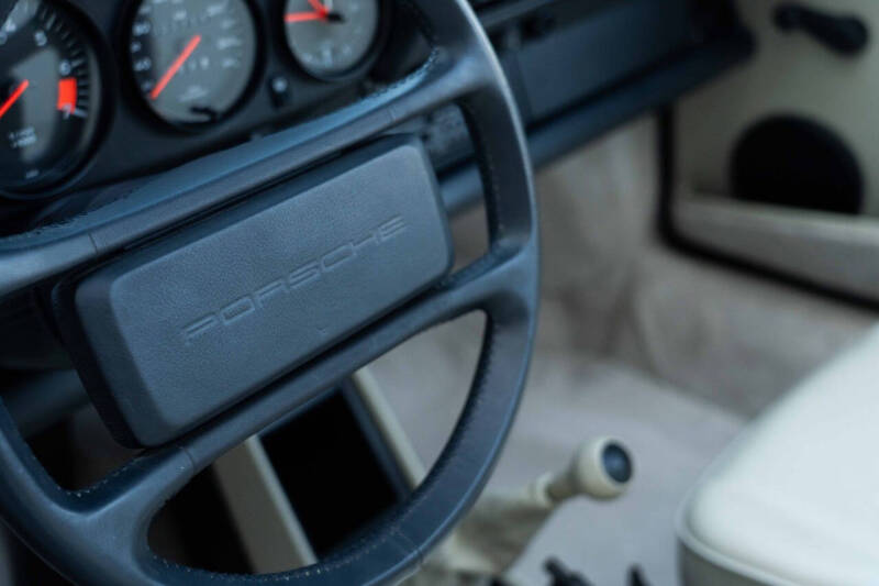 1989 Porsche 911 Carrera