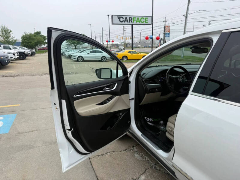 2021 Buick Enclave Essence