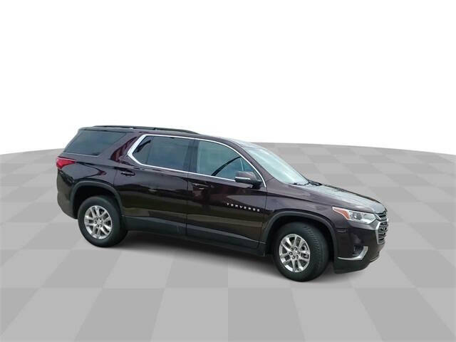 2021 Chevrolet Traverse for sale at Bowman Auto Center in Clarkston, MI