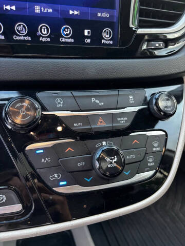 2017 Chrysler Pacifica