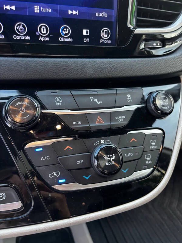 2017 Chrysler Pacifica