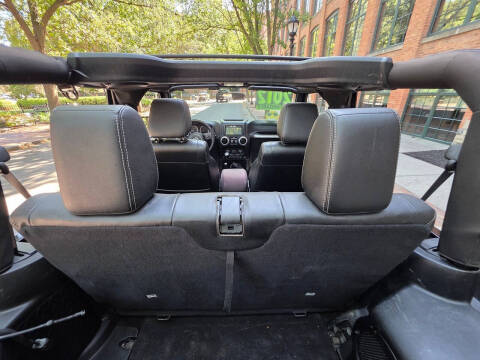 2012 Jeep Wrangler Sahara