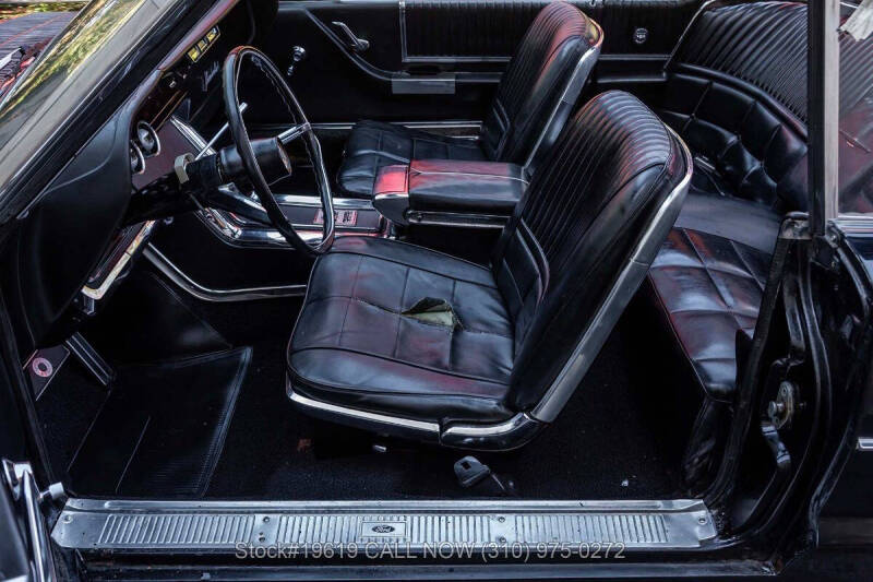 1966 Ford Thunderbird