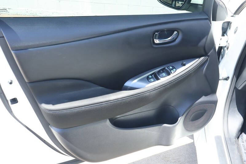 2023 Nissan LEAF S