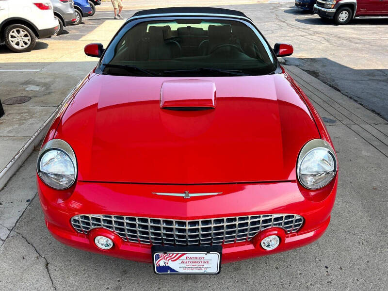 2004 Ford Thunderbird Deluxe