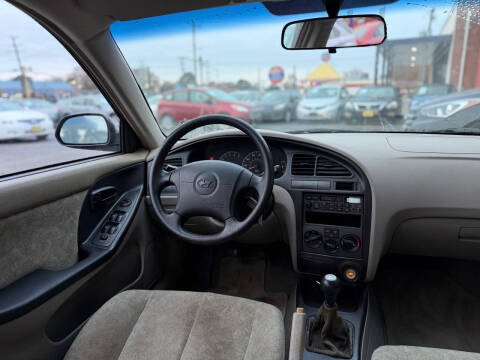 2001 Hyundai Elantra GLS