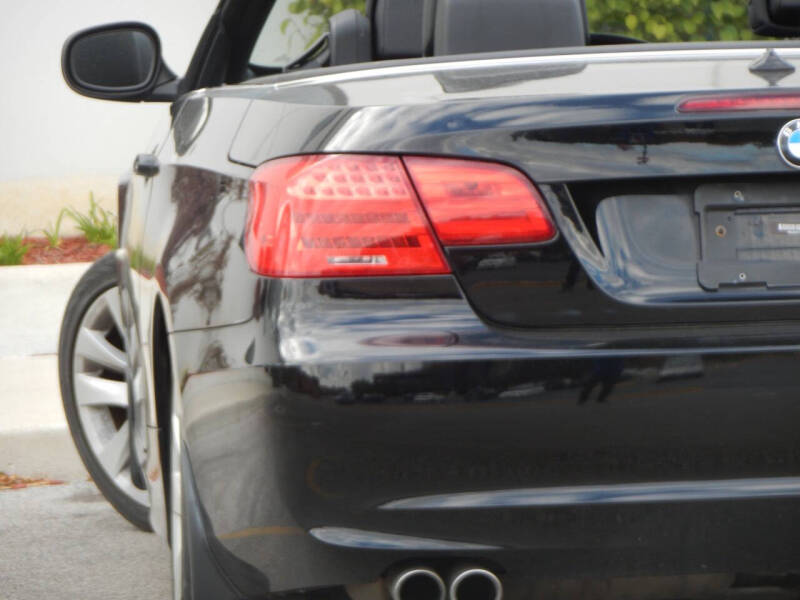 2012 BMW 3 Series 328i's photo