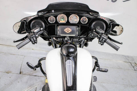 2018 Harley-Davidson Street Glide Special