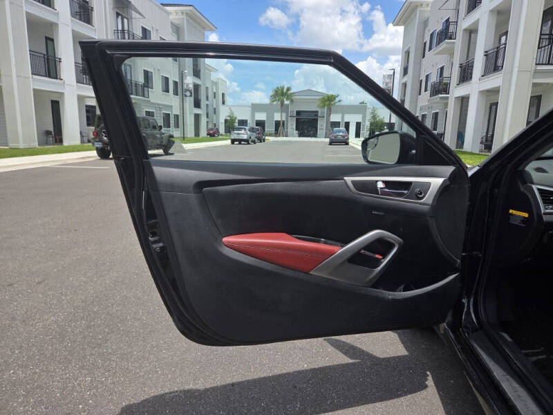 2014 Hyundai Veloster