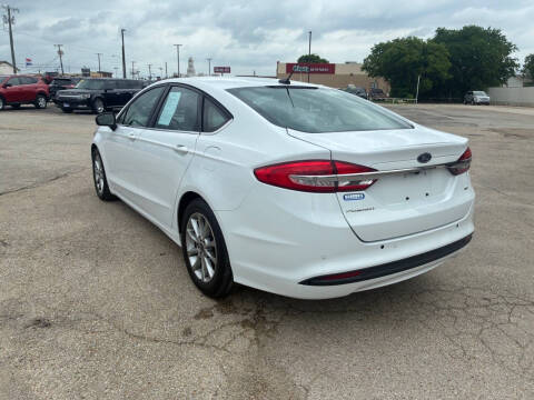 2017 Ford Fusion SE