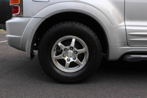 2000 Mitsubishi Pajero