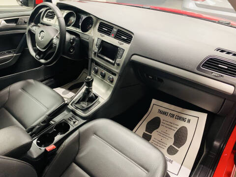 2015 Volkswagen Golf TSI S