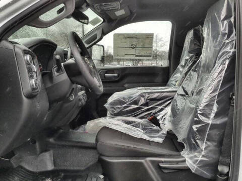 2025 GMC Sierra 2500HD Pro