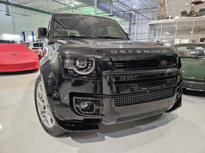 2024 Land Rover Defender 110 V8 P525