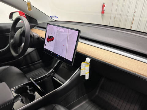 2019 Tesla Model 3 Mid Range