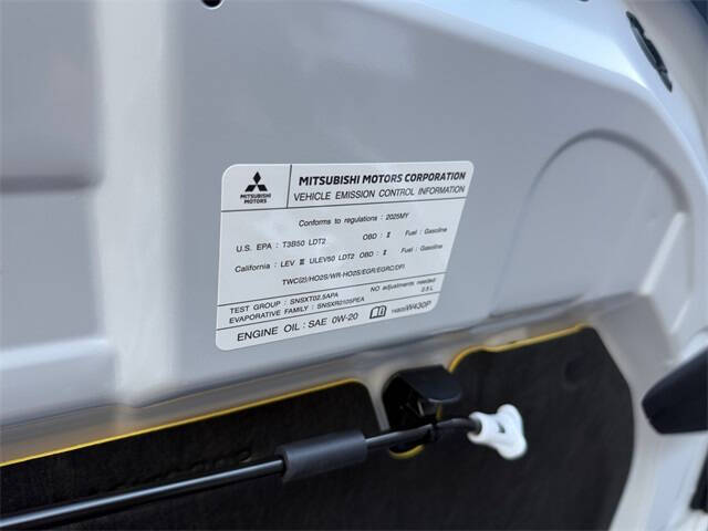 2025 Mitsubishi Outlander SE