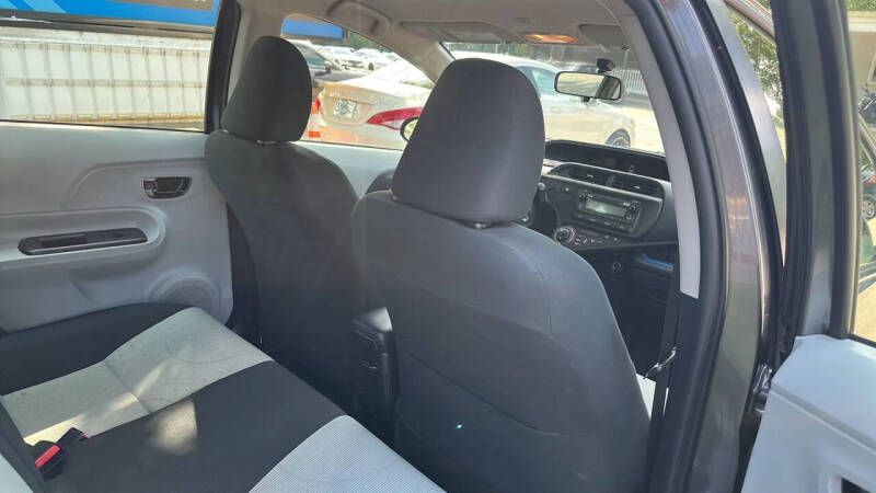 2013 Toyota Prius c