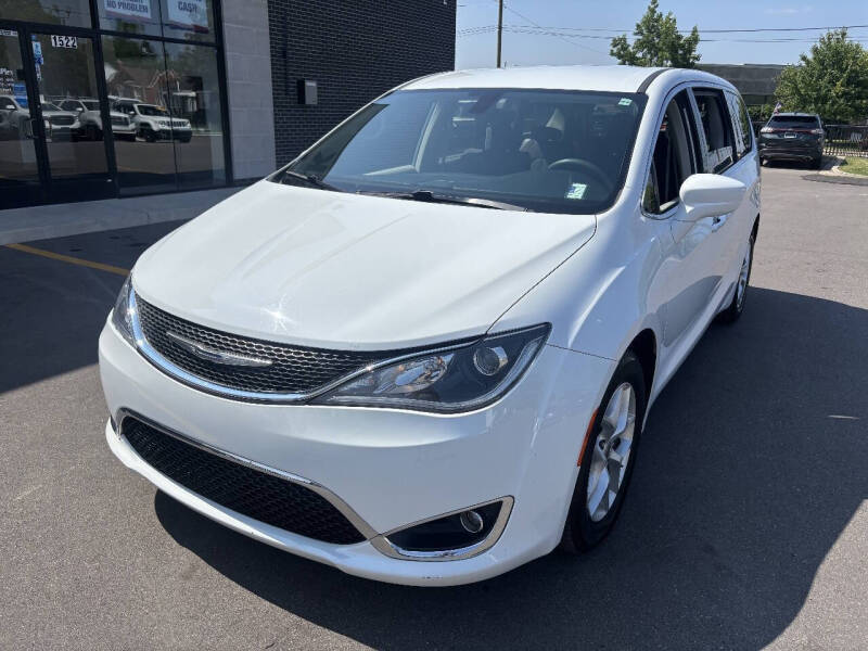 2018 Chrysler Pacifica Touring Plus