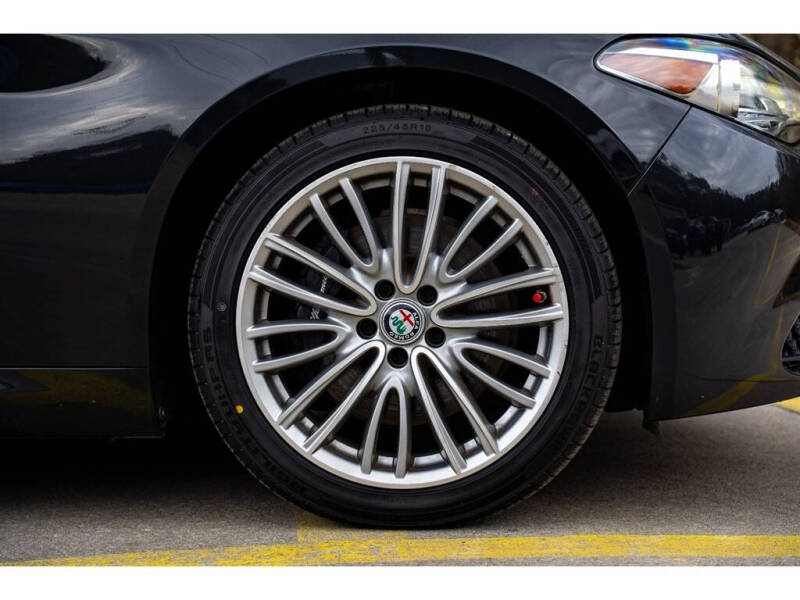 2017 Alfa Romeo Giulia Ti