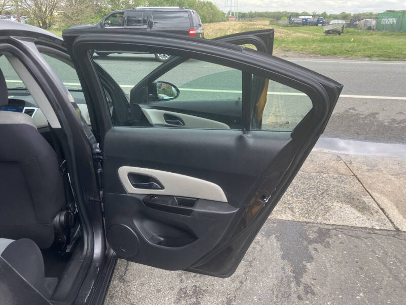 2014 Chevrolet Cruze LS Auto