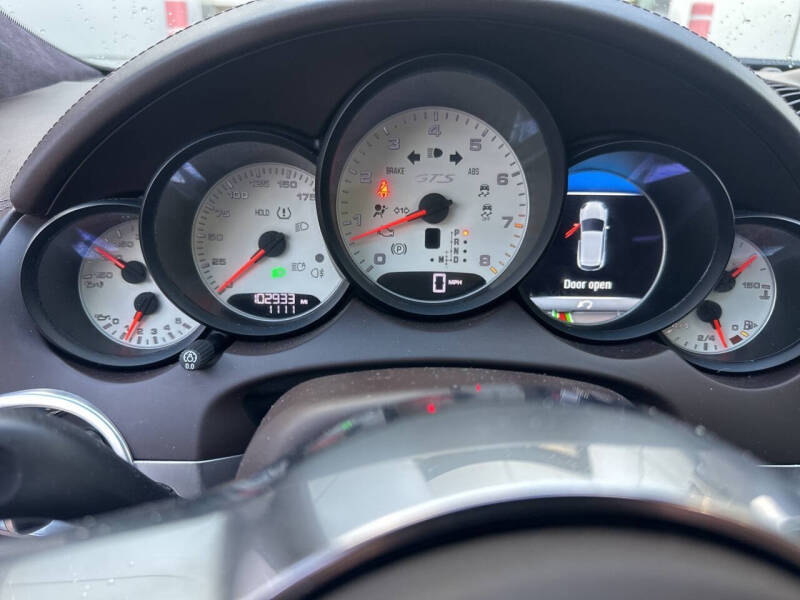 2016 Porsche Cayenne GTS