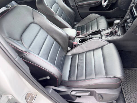 2017 Volkswagen Golf GTI Autobahn