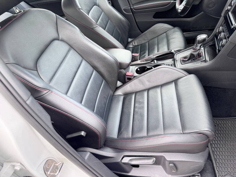 2017 Volkswagen Golf GTI Autobahn