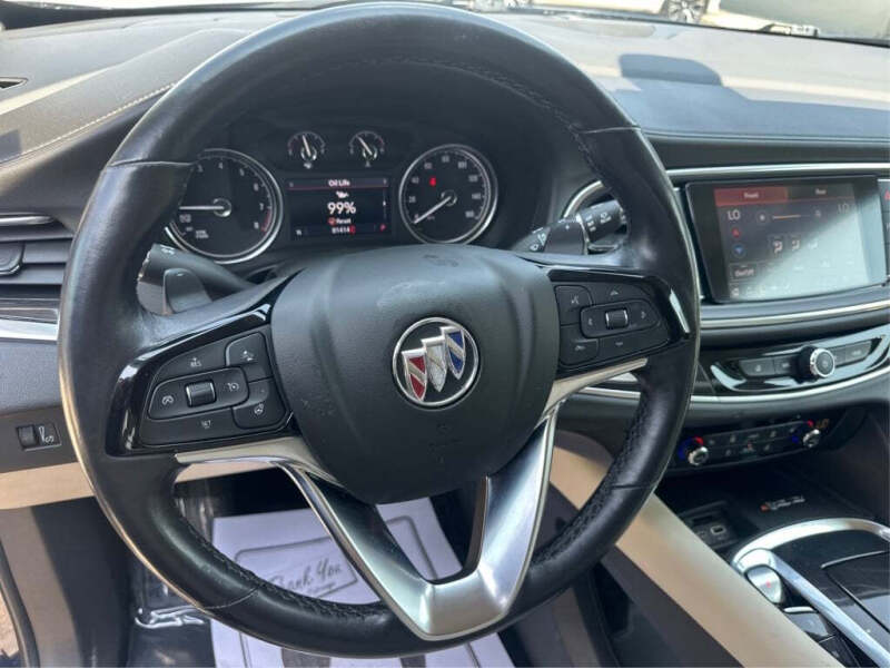 2022 Buick Enclave Essence