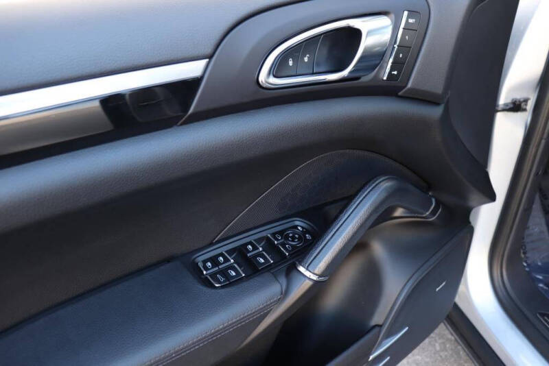 2018 Porsche Cayenne S