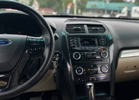 2016 Ford Explorer
